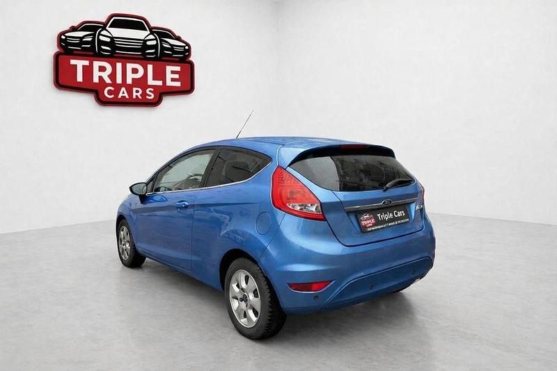 Gebraucht Ford Fiesta Titanium 97 PS (71 kW) 2009 Blau Kleinwagen