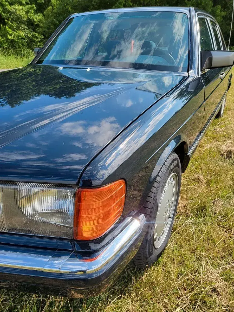 Gebraucht Mercedes S300 179 PS (131 kW) 1988 Blau Limousine