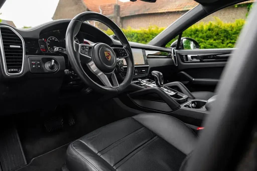 Gebraucht Porsche Cayenne 462 PS (339 kW) 2021 Schwarz SUV