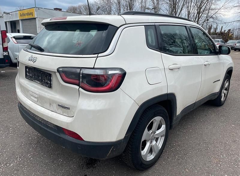 Gebraucht Jeep Compass Longitude 140 PS (102 kW) 2019 Weiß SUV