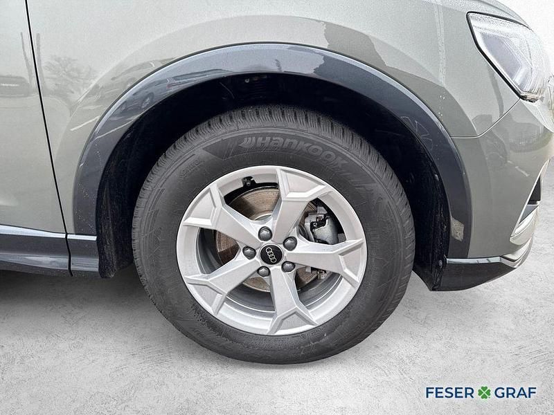 Gebraucht Audi Q3 Ambiente 150 PS (110 kW) 2025 Chronosgrau metallic SUV