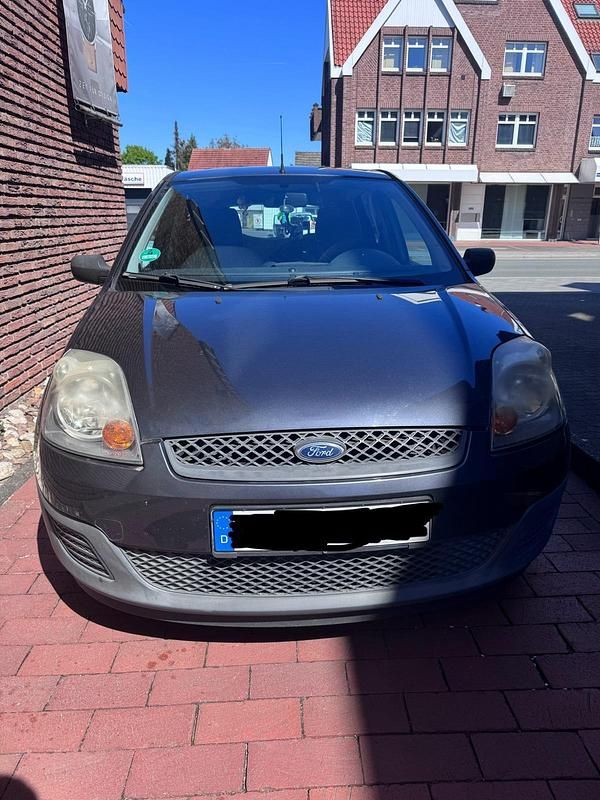 Blau Gebraucht 2006 Ford Fiesta Kleinwagen | 3.000 € - Bild 1/4