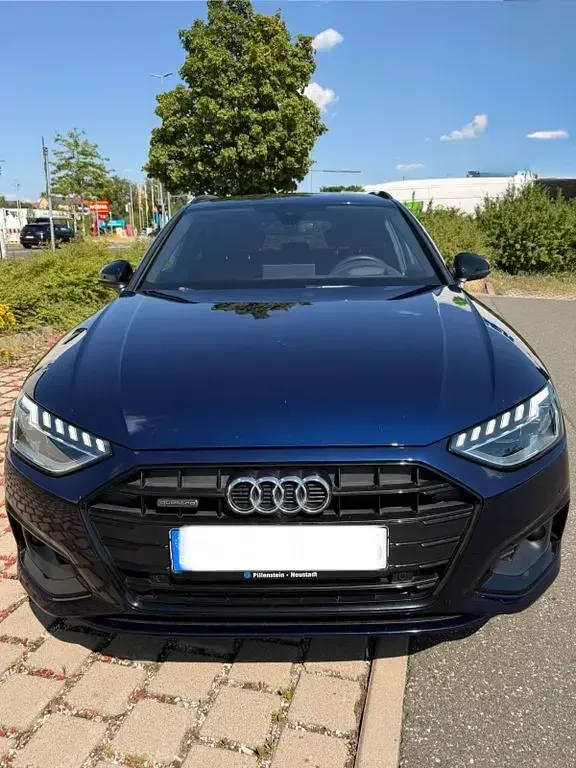Gebraucht Audi A4 Design 231 PS (169 kW) 2019 Blau Kombi