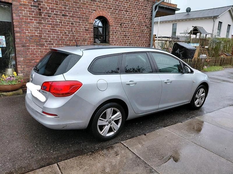 Gebraucht Opel Astra 136 PS (100 kW) 2016 Silber Kombi