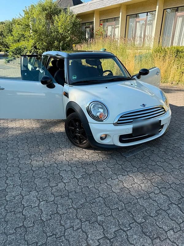 Andere farben Gebraucht 2011 Mini Clubman Kombi | 3.350 € (Fairer Preis) - Bild 1/4