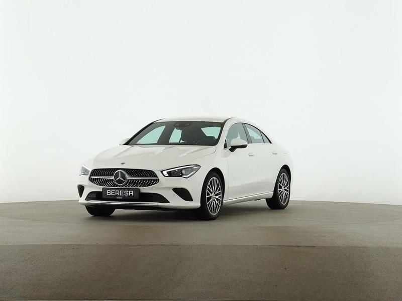 Gebraucht Mercedes CLA180 Progressive 136 PS (100 kW) 2020 Weiß Limousine