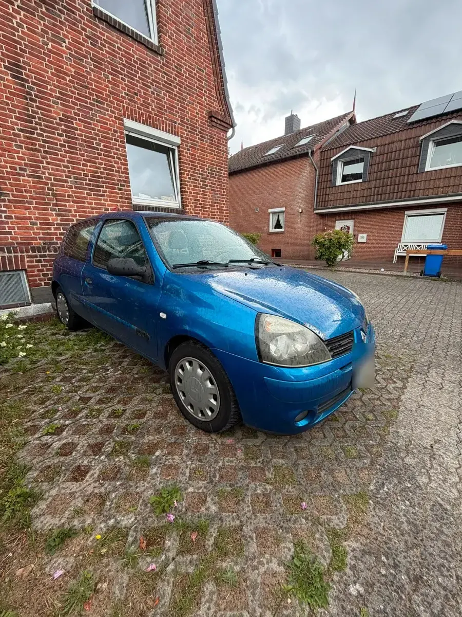 Gebraucht Renault Clio 75 PS (55 kW) 2005 Blau Kleinwagen