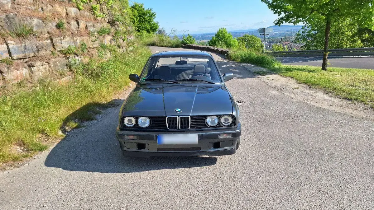 Gebraucht BMW 316 Shadowline 99 PS (72 kW) 1990 Grau Coupé
