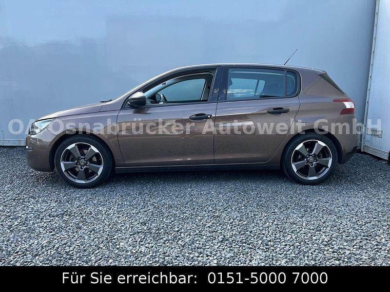 Gebraucht Peugeot 308 Access 131 PS (96 kW) 2015 Braun Limousine
