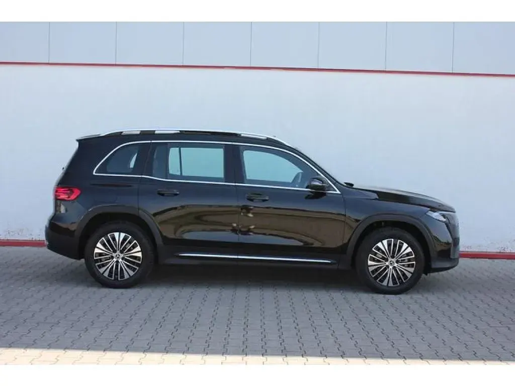 Gebraucht Mercedes EQB250 139 kW (190 PS) 2025 Kosmosschwarz metallic 191u (metallic) SUV