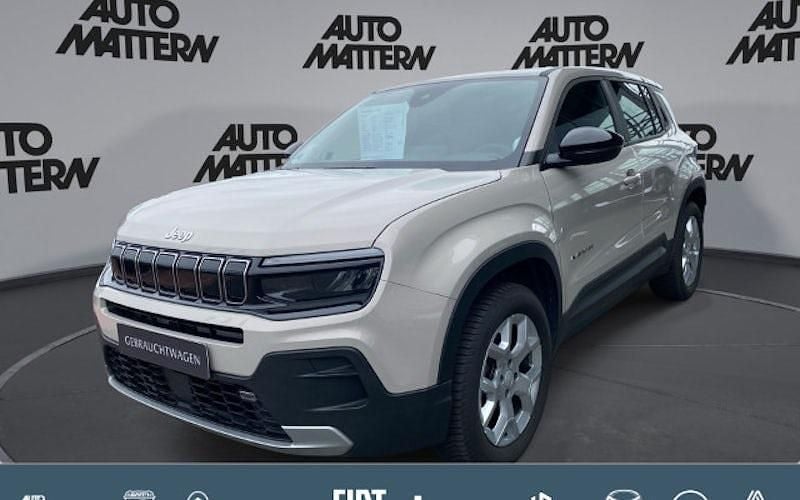 Stone grey metallic clear coat (metallic) Gebraucht 2024 Jeep Avenger Altitude SUV | 19.850 € (Etwas zu teuer) - Bild 1/4