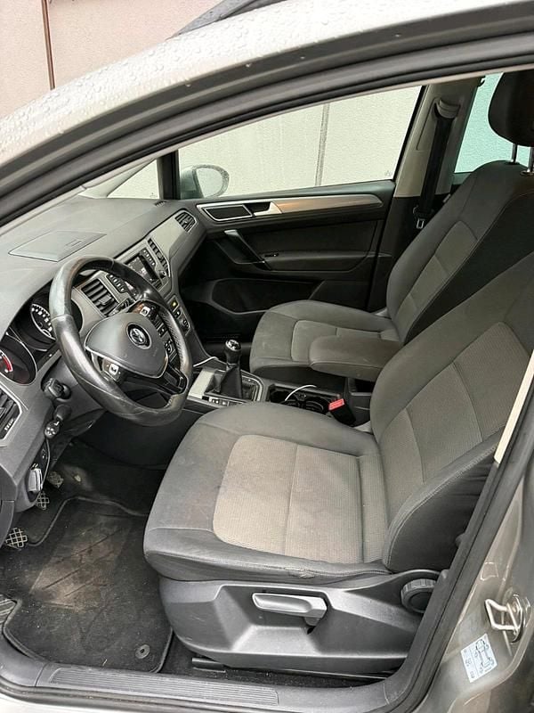 Gebraucht VW Golf VII 120 PS (88 kW) 2014 Silber Limousine