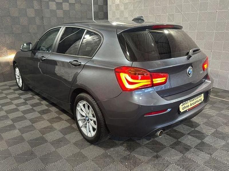 Gebraucht BMW 118 Advantage 136 PS (100 kW) 2019 Grau Kleinwagen