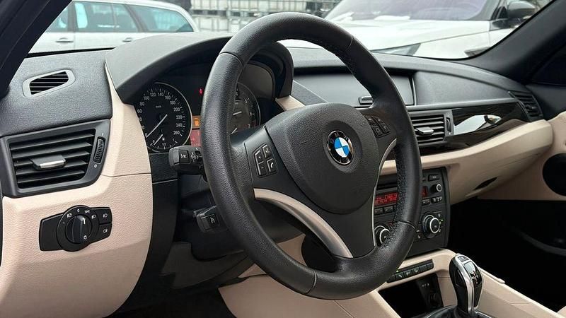 Gebraucht BMW X1 Sport Line 184 PS (135 kW) 2011 Schwarz SUV