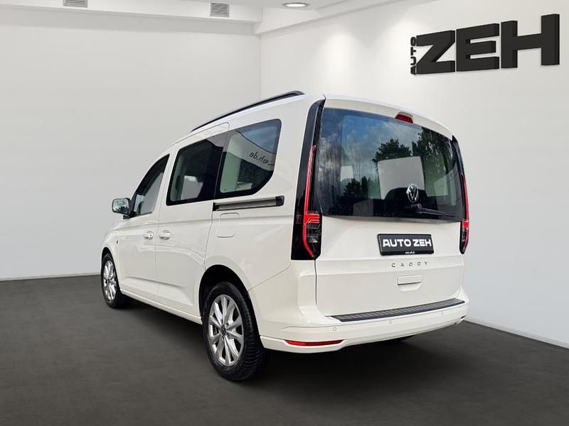 Gebraucht VW Caddy Life 114 PS (83 kW) 2022 Candyweiß Van / Kleinbus
