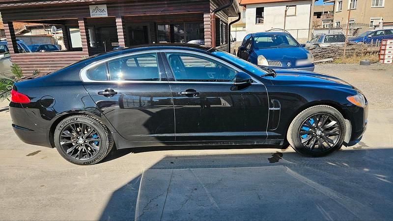 Gebraucht Jaguar XF Luxury 280 PS (205 kW) 2010 Schwarz Limousine