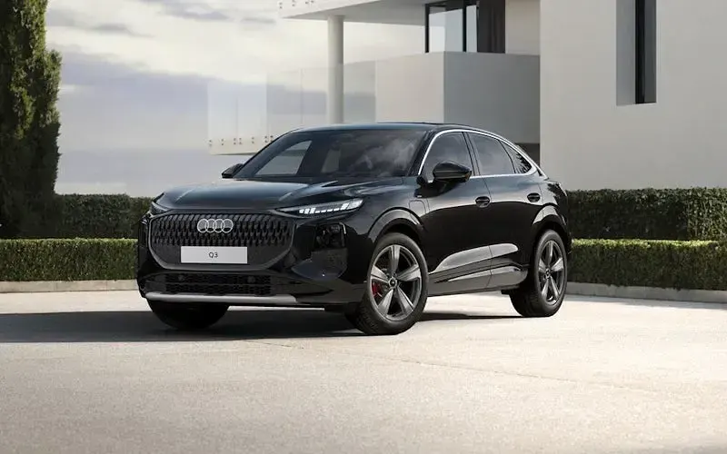 Neu Audi Q3 Sportback Comfort 272 PS (200 kW) 2026 Schwarz SUV