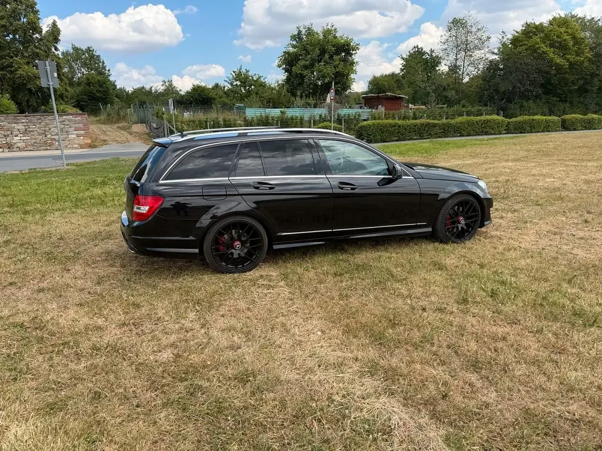 Gebraucht Mercedes C300 AMG 231 PS (169 kW) 2011 Schwarz Kombi