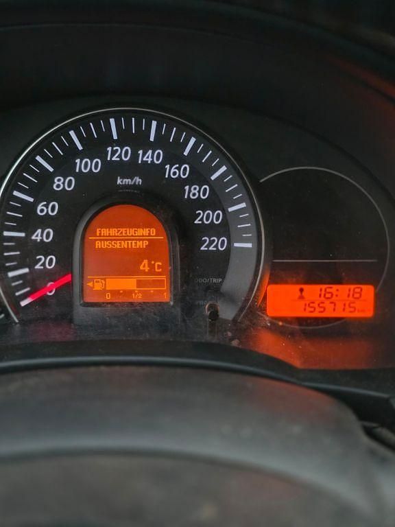 Gebraucht Nissan Micra Acenta 80 PS (58 kW) 2015 Violet Kleinwagen