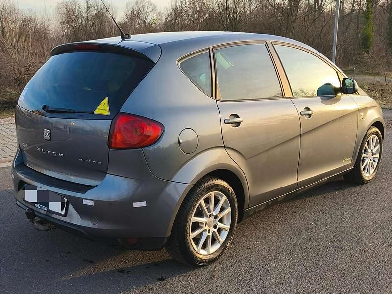 Gebraucht Seat Altea Ecomotive 105 PS (77 kW) 2012 Grau Kombi