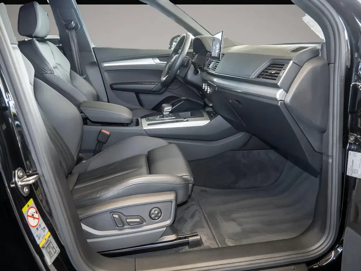 Gebraucht Audi Q5 Business 163 PS (119 kW) 2022 Manufacturer SUV