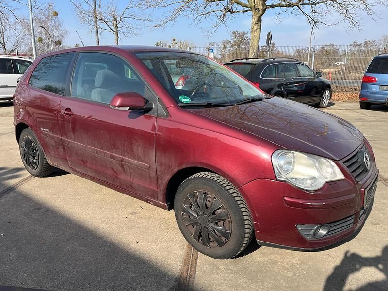 Gebraucht VW Polo United 80 PS (58 kW) 2008 Winter red perleffekt Kleinwagen