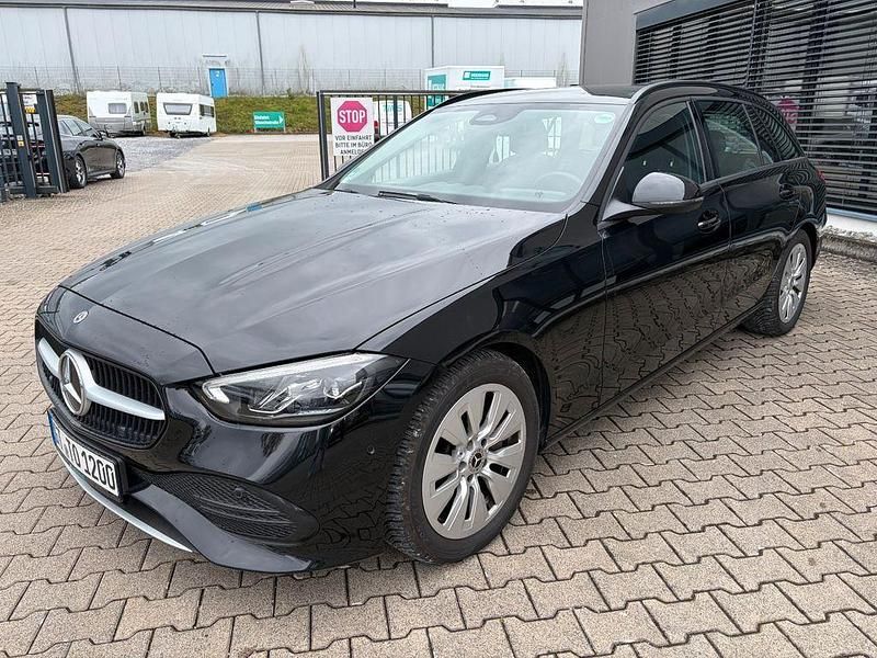Gebraucht Mercedes C200 Business 163 PS (119 kW) 2022 Schwarz Limousine