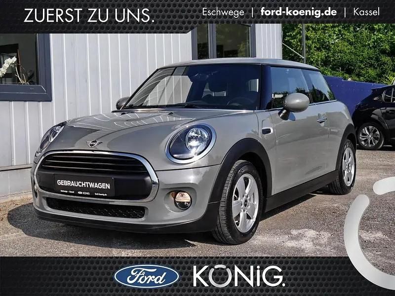 Grau Gebraucht 2018 Mini ONE Kleinwagen | 14.890 € (Etwas zu teuer) - Bild 1/4