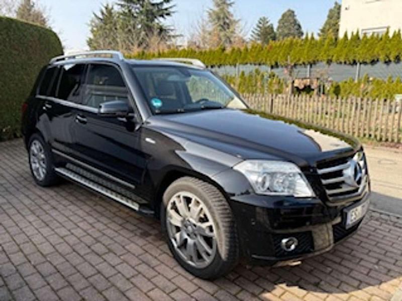 Gebraucht Mercedes GLK250 204 PS (150 kW) 2012 Schwarz SUV