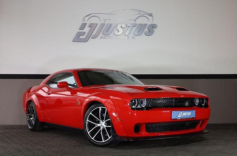 Rot Gebraucht 2016 Dodge Challenger Coupé | 35.400 € (Fairer Preis) - Bild 1/4