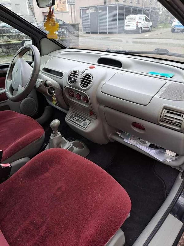 Gebraucht Renault Twingo Initiale 58 PS (42 kW) 2001 Schwarz Kleinwagen