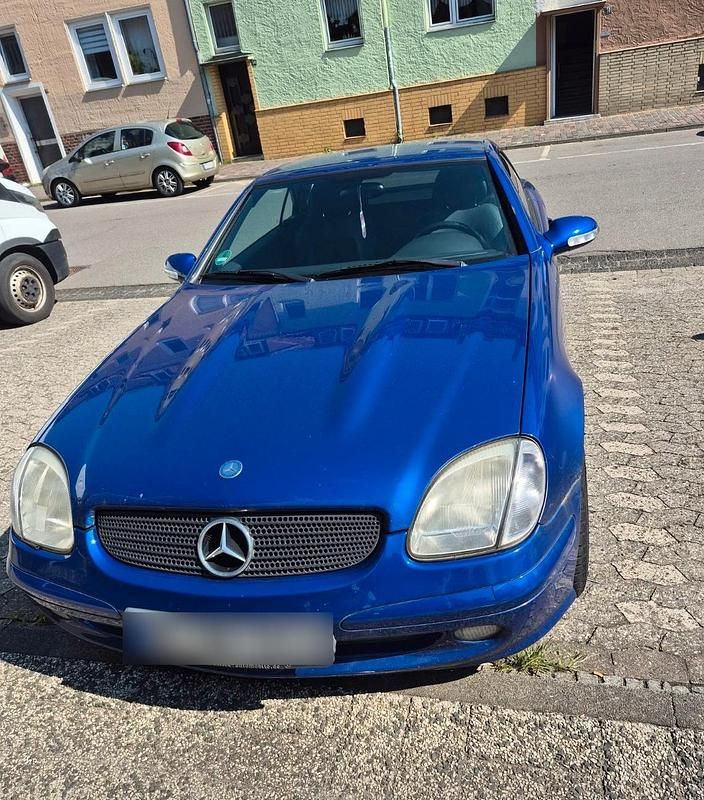 Gebraucht Mercedes SLK230 196 PS (144 kW) 2000 Blau Cabrio