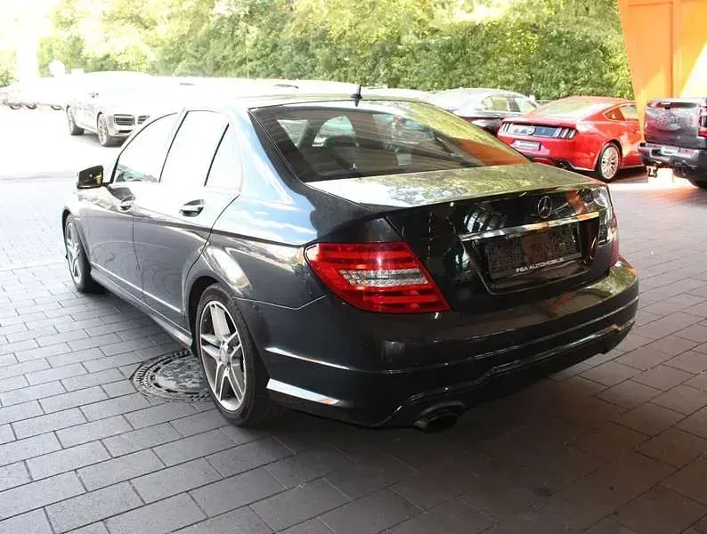 Gebraucht Mercedes C200 AMG line 184 PS (135 kW) 2012 Schwarz Limousine