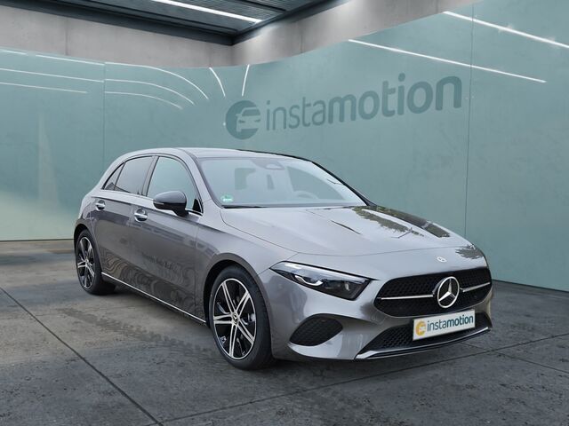 Grau Gebraucht 2024 Mercedes A180 Progressive Limousine | 31.790 € (Fairer Preis) - Bild 1/2