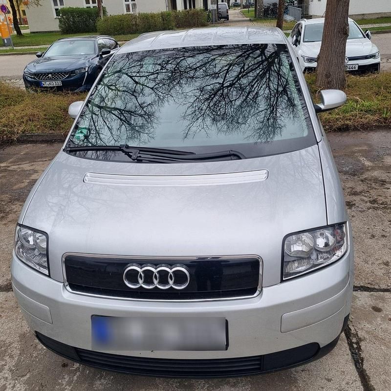 Second-hand Audi A2 75 CP (55 kW) 2001 Argintiu Hatchback
