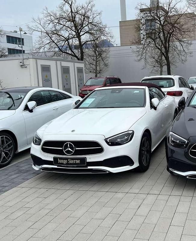 Gebraucht 2020 Mercedes E220 Avantgarde Coupé | 45.980 € (Teuer) - Bild 1/4