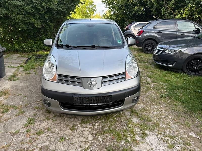 Silber Gebraucht 2006 Nissan Note Acenta Van / Kleinbus | 999 € (Superpreis) - Bild 1/4
