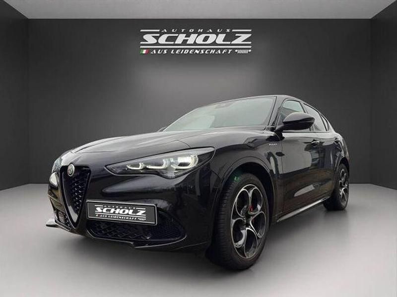 Gebraucht Alfa Romeo Stelvio Veloce 209 PS (153 kW) 2023 Nero vulcano, metallic SUV