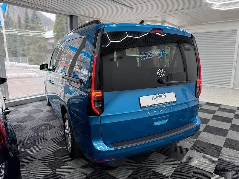 Gebraucht VW Caddy Maxi Life 114 PS (83 kW) 2023 Blau Van / Kleinbus