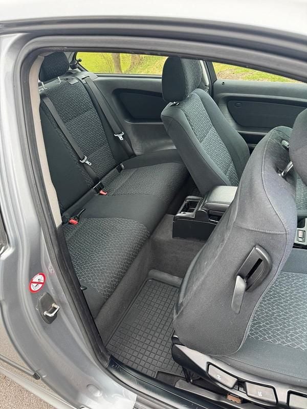 Gebraucht BMW 316 115 PS (84 kW) 2004 Silber Coupé