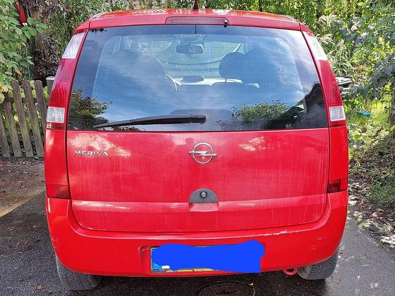 Second-hand Opel Meriva 87 CP (63 kW) 2004 Roșu Monovolum