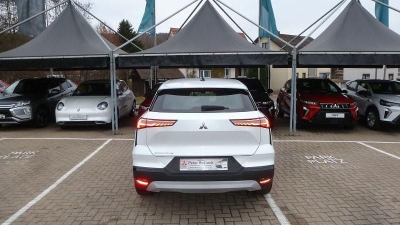 Gebraucht Mitsubishi Grandis Diamant Edition 141 PS (103 kW) 2026 Weiß SUV