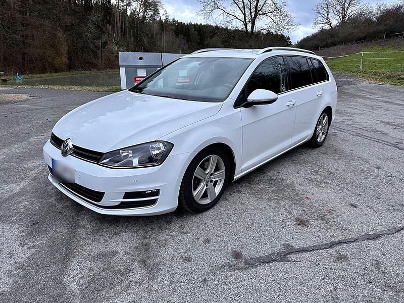 Gebraucht VW Golf VII Highline 105 PS (77 kW) 2013 Weiß Kombi