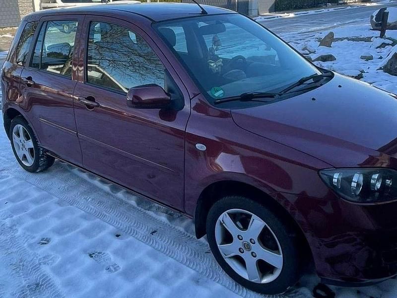 Gebraucht Mazda 2 Active 80 PS (58 kW) 2007 Rot Limousine