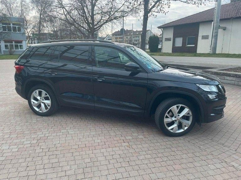 Gebraucht Skoda Kodiaq Active 150 PS (110 kW) 2019 Schwarz SUV