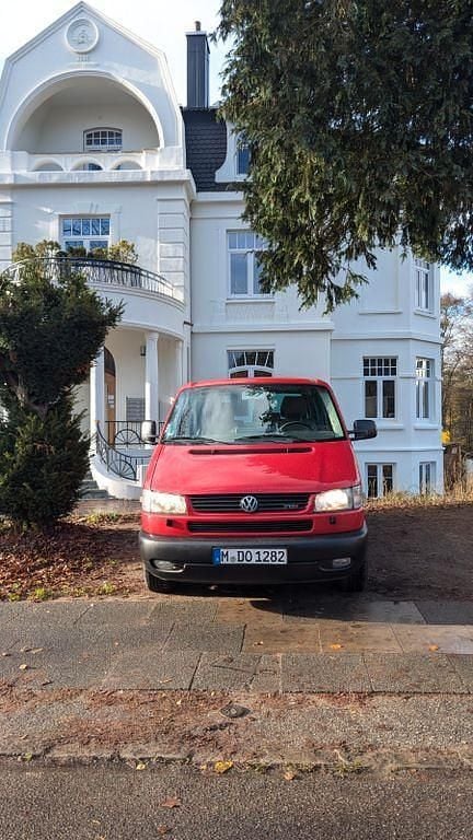 Second-hand VW T4 151 CP (111 kW) 2000 Roșu Van
