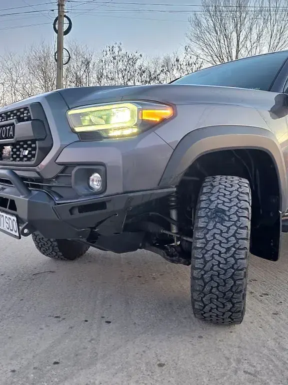 Gebraucht Toyota Tacoma 280 PS (205 kW) 2021 Grau Pickup