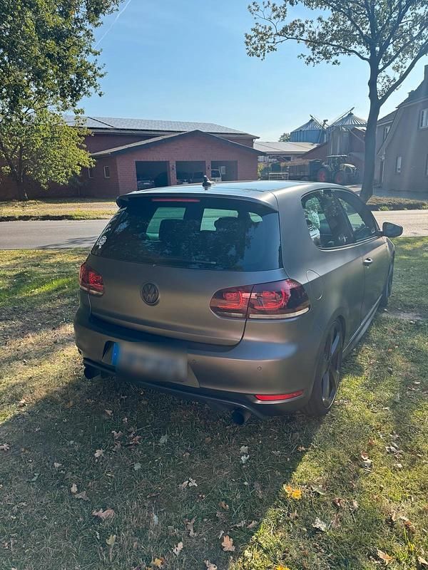 Second-hand VW Golf VII Edition 235 CP (172 kW) 2012 Gri Hatchback