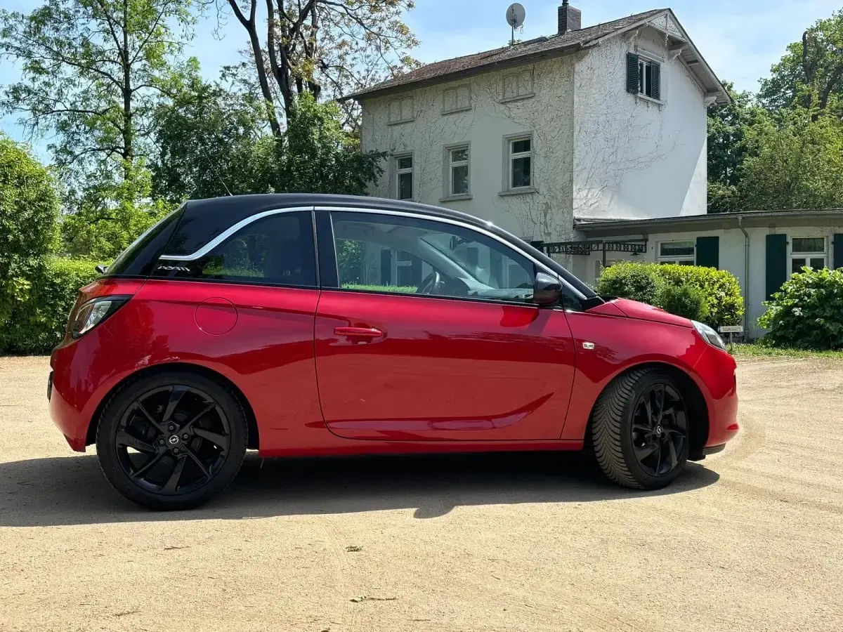 Używany Opel Adam 85 KM (62 kW) 2016 Czerwony Hatchback