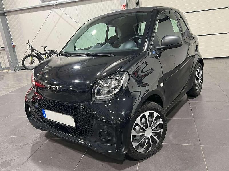 Schwarz Gebraucht 2021 Smart ForTwo Coupé Coupé | 8.995 € (Fairer Preis) - Bild 1/4